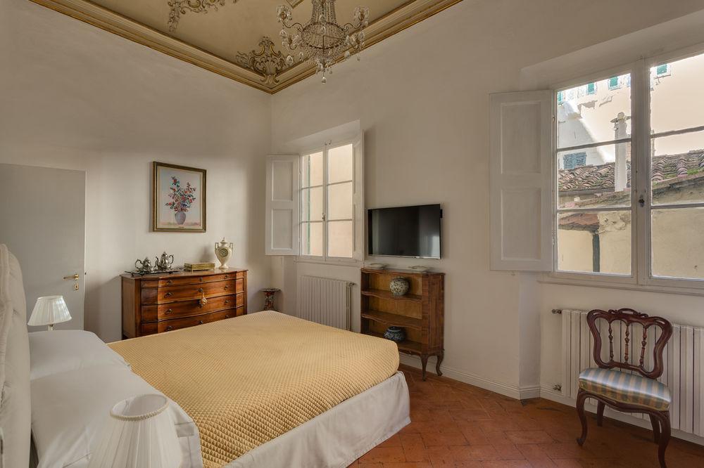 Residenza D'Epoca Borgo Albizi Hotel Florence Exterior photo